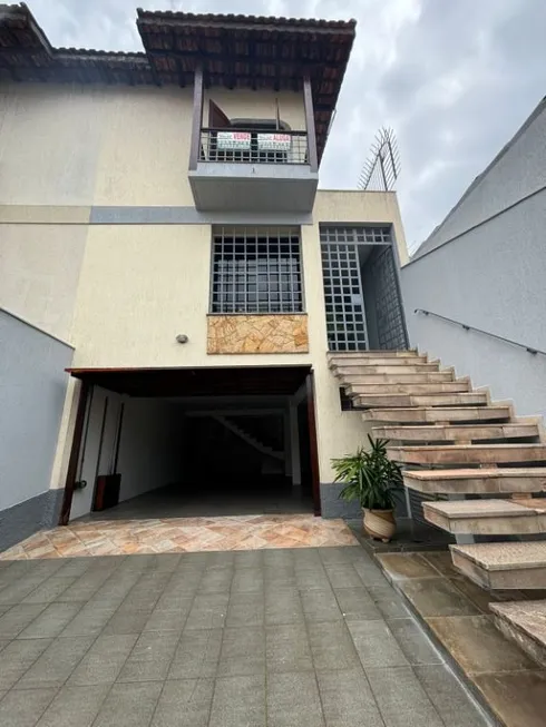 Foto 1 de Sobrado com 4 Quartos para alugar, 235m² em Parada Inglesa, São Paulo