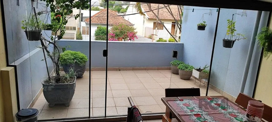 Foto 1 de Apartamento com 3 Quartos à venda, 131m² em Jardim São Pedro, Porto Alegre