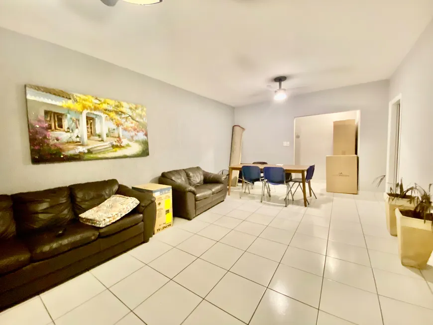 Foto 1 de Apartamento com 3 Quartos à venda, 129m² em Ponta da Praia, Santos