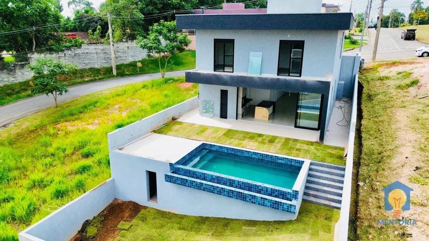 Foto 1 de Casa de Condomínio com 3 Quartos à venda, 300m² em Parque Dom Henrique, Cotia