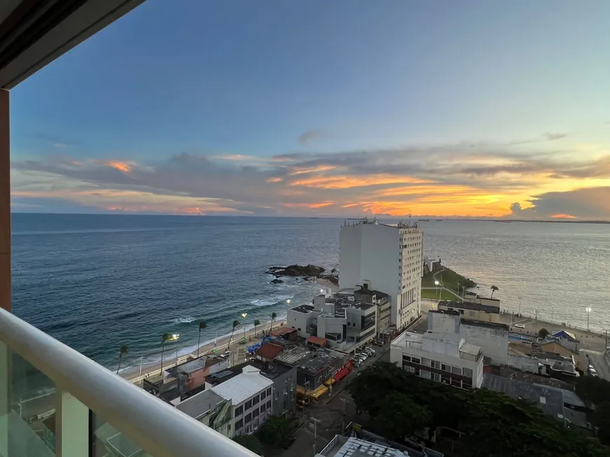 Foto 1 de Apartamento com 2 Quartos para venda ou aluguel, 67m² em Barra, Salvador