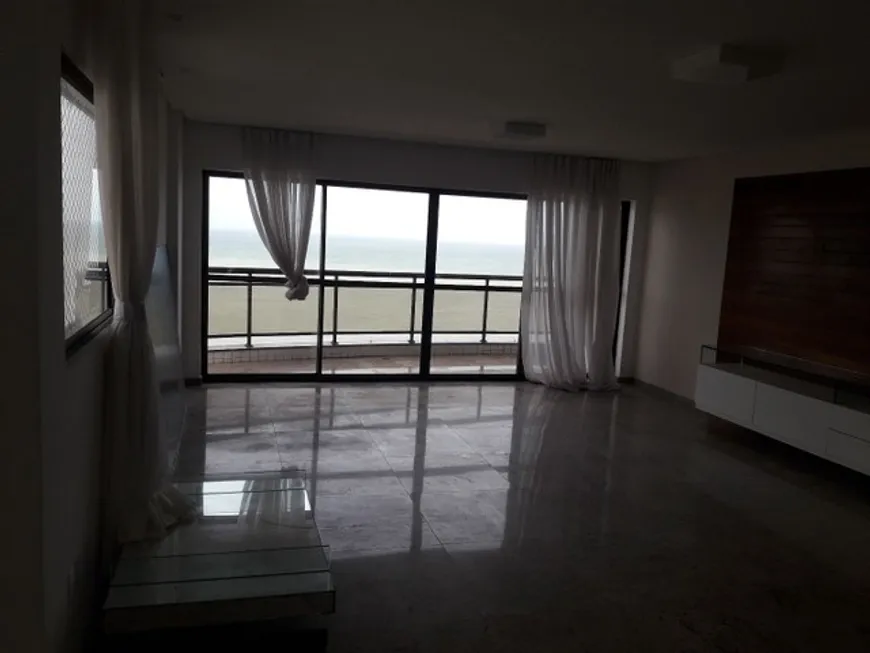 Foto 1 de Apartamento com 4 Quartos à venda, 170m² em Boa Viagem, Recife