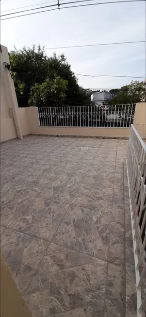 Foto 1 de Casa com 2 Quartos à venda, 65m² em Jardim Oliveiras, Taboão da Serra