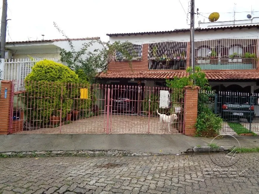 Foto 1 de Casa com 3 Quartos à venda, 213m² em Centro, Resende