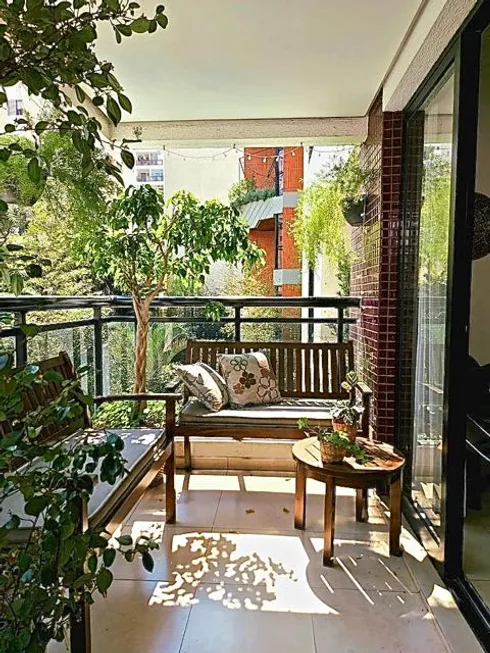 Foto 1 de Apartamento com 3 Quartos à venda, 173m² em Pinheiros, São Paulo
