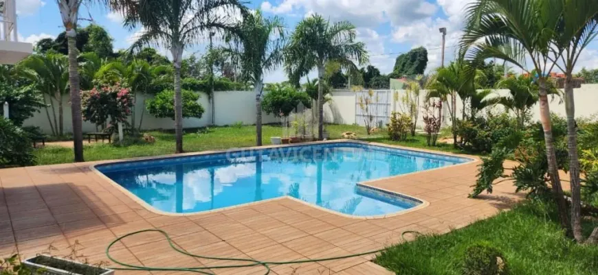 Foto 1 de Fazenda/Sítio com 3 Quartos à venda, 950m² em Vale do Igapo, Bauru