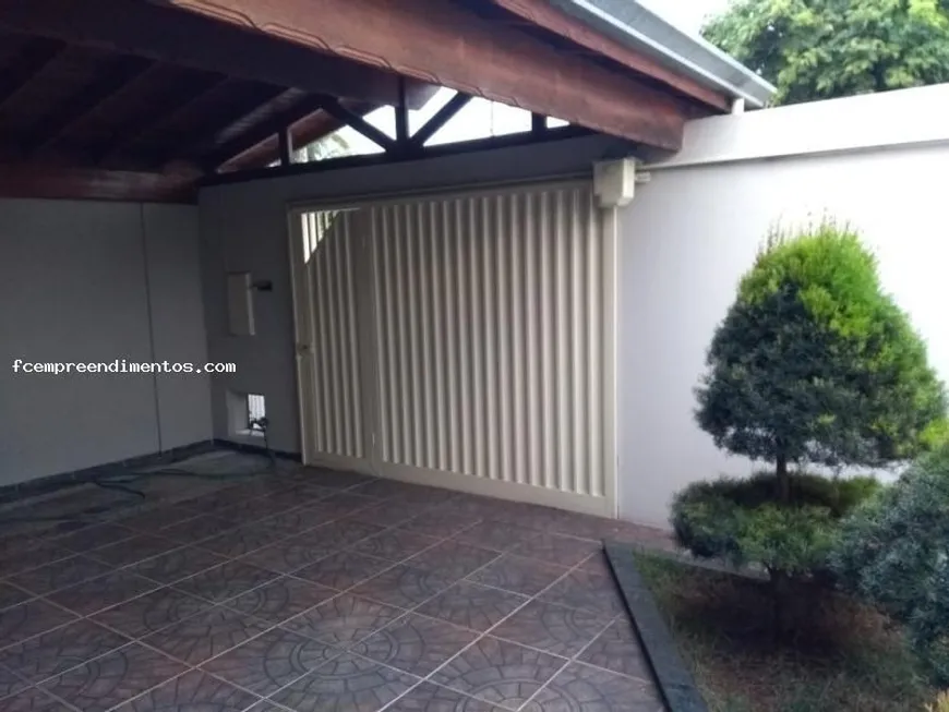 Foto 1 de Casa com 2 Quartos à venda, 200m² em Jardim Santa Adélia, Limeira