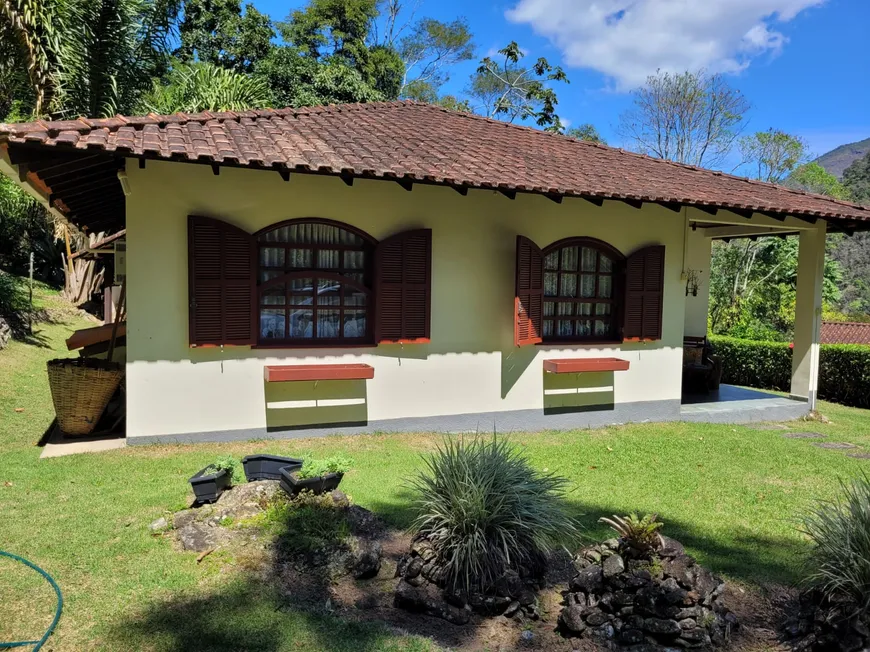 Foto 1 de Casa de Condomínio com 3 Quartos à venda, 80m² em Sao Pedro da Serra, Nova Friburgo