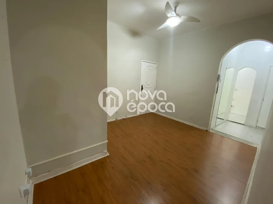 Foto 1 de Apartamento com 2 Quartos à venda, 100m² em Copacabana, Rio de Janeiro