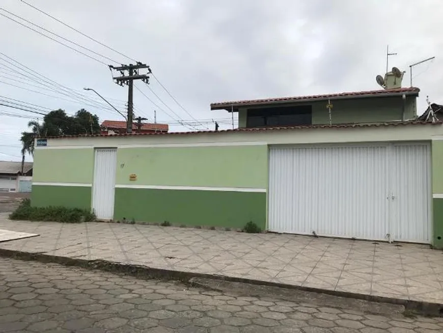 Foto 1 de Casa com 4 Quartos à venda, 235m² em Centro, Itanhaém