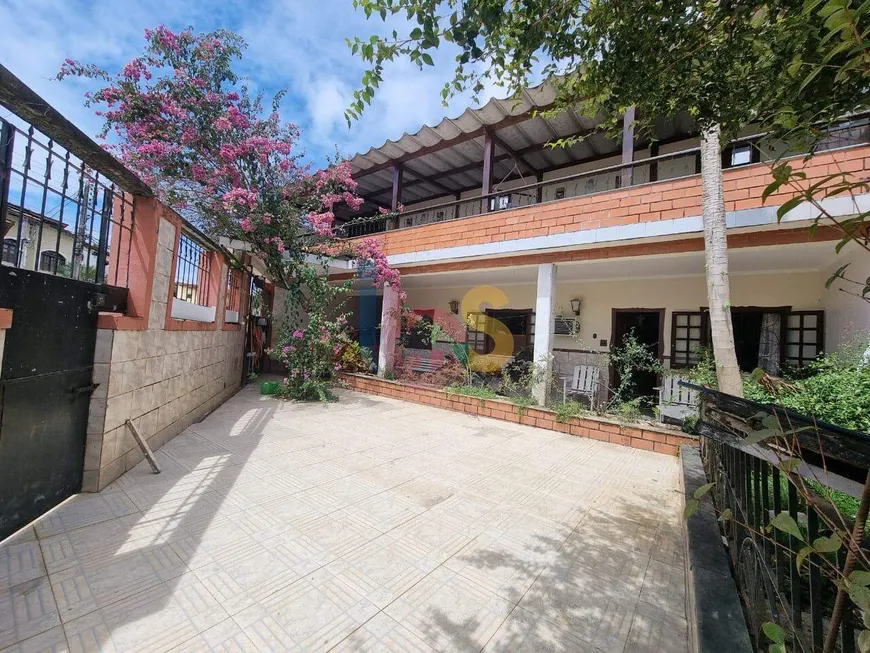 Foto 1 de Casa com 3 Quartos à venda, 250m² em Pontal, Ilhéus