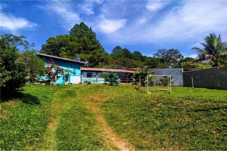 Foto 1 de Fazenda/Sítio com 2 Quartos à venda, 165m² em Nova California II Rubiao Junior, Botucatu