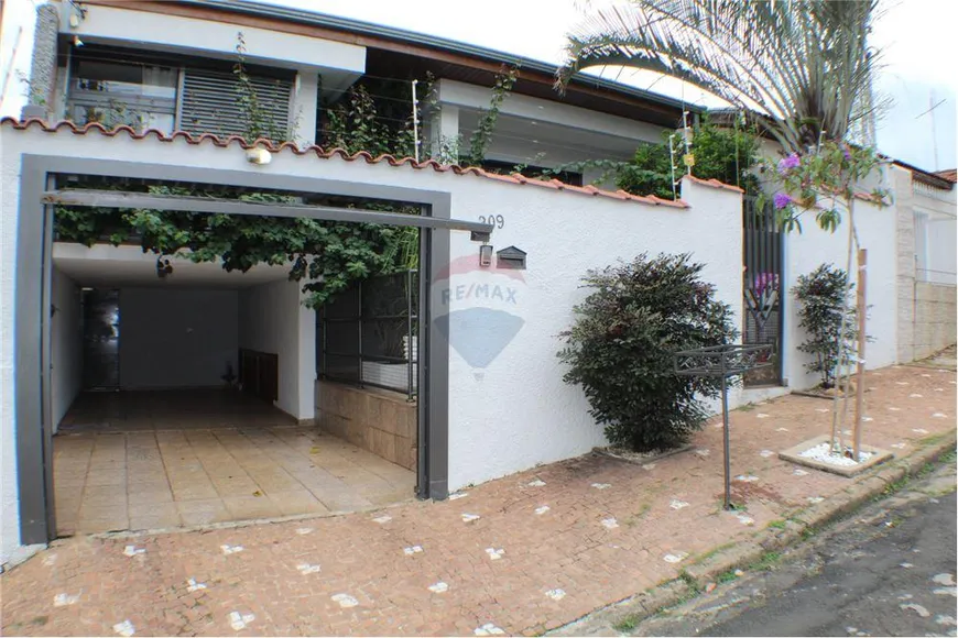 Foto 1 de Casa com 4 Quartos à venda, 175m² em Centro, Nova Odessa