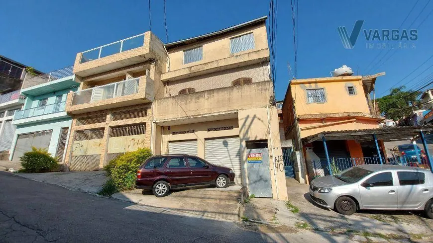 Foto 1 de Casa com 6 Quartos à venda, 245m² em Guarapiranga, São Paulo