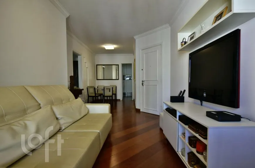 Foto 1 de Apartamento com 3 Quartos à venda, 80m² em Vila Olímpia, São Paulo