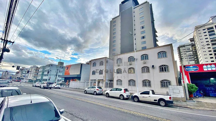 Foto 1 de Apartamento com 2 Quartos à venda, 56m² em Kobrasol, São José