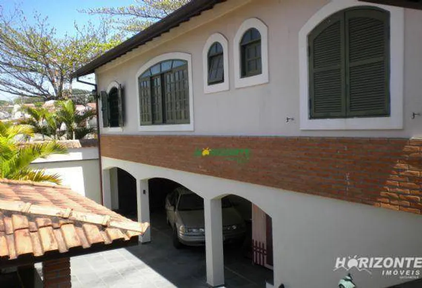 Foto 1 de Casa com 4 Quartos à venda, 330m² em Monte Castelo, São José dos Campos