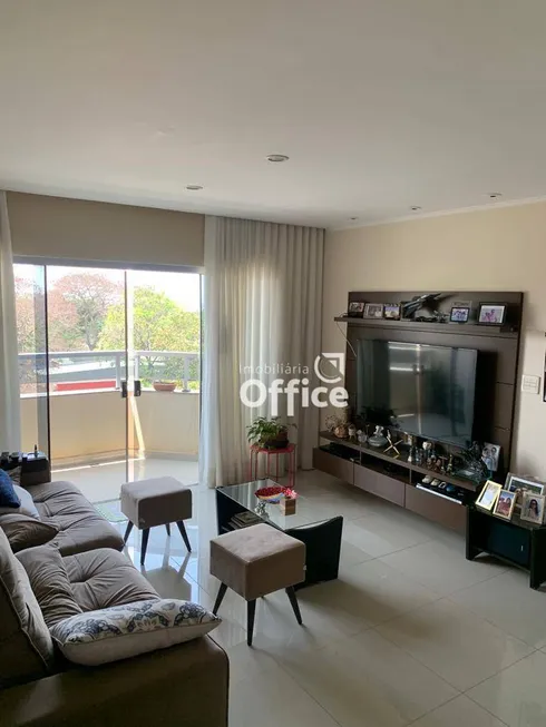 Foto 1 de Apartamento com 3 Quartos à venda, 135m² em Antonio Fernandes, Anápolis