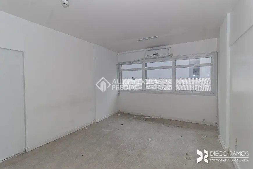 Foto 1 de Sala Comercial para alugar, 25m² em Centro Histórico, Porto Alegre