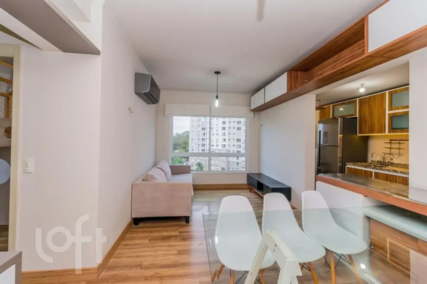 Foto 1 de Apartamento com 2 Quartos à venda, 62m² em Jardim Carvalho, Porto Alegre