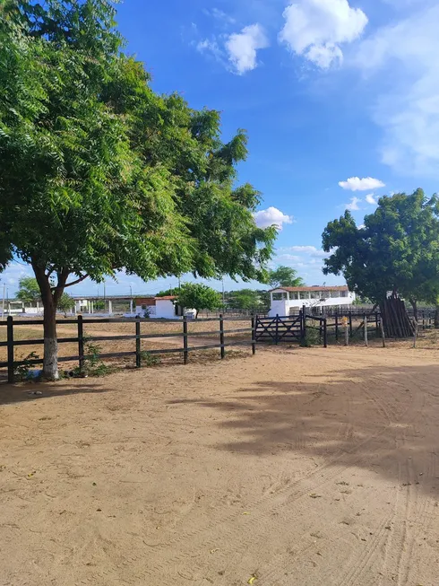 Foto 1 de Fazenda/Sítio com 1 Quarto à venda, 104m² em Centro, Bom Jesus