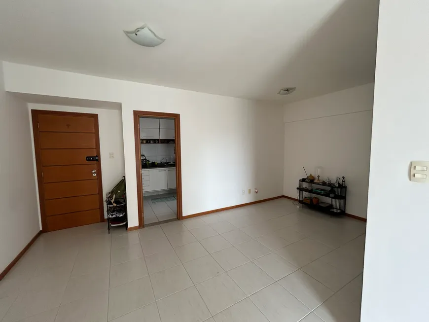 Foto 1 de Apartamento com 3 Quartos à venda, 93m² em Itaigara, Salvador