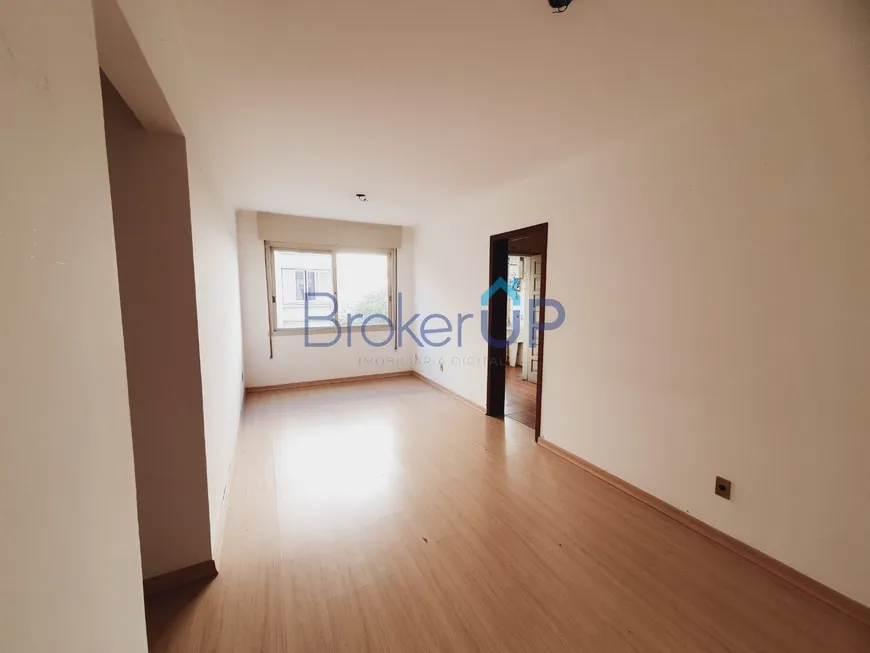 Foto 1 de Apartamento com 2 Quartos à venda, 68m² em Santa Cecília, Porto Alegre