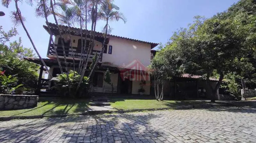 Foto 1 de Casa de Condomínio com 4 Quartos à venda, 492m² em Badu, Niterói