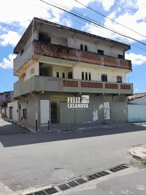 Foto 1 de Casa com 12 Quartos à venda, 300m² em Novo Horizonte, Camaçari