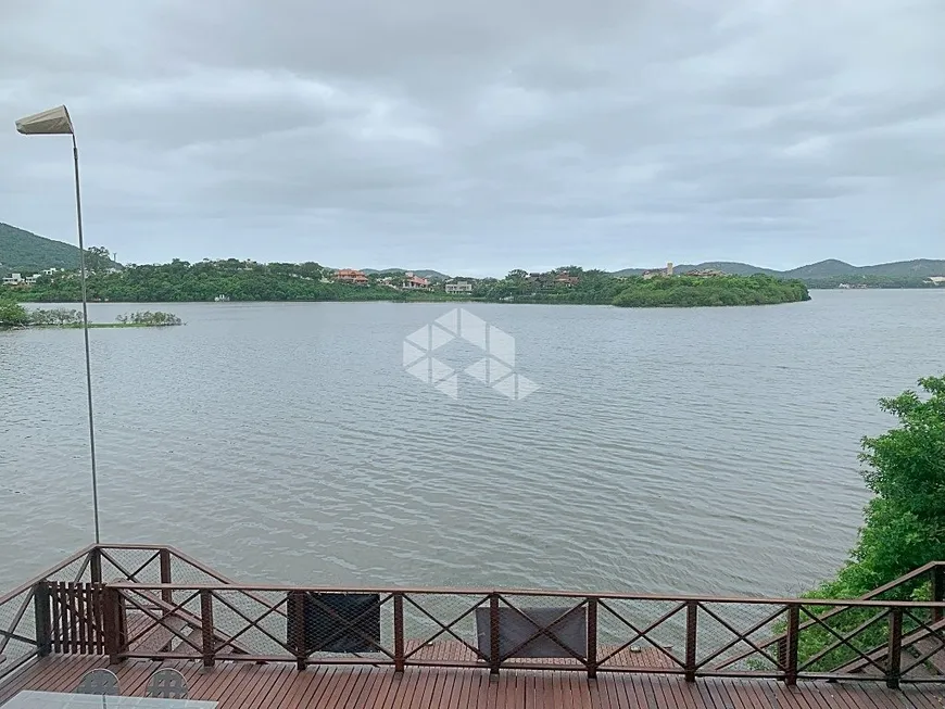 Foto 1 de Casa com 3 Quartos à venda, 270m² em Lagoa da Conceição, Florianópolis