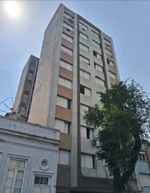 Foto 1 de Apartamento com 1 Quarto para venda ou aluguel, 40m² em Centro Histórico, Porto Alegre