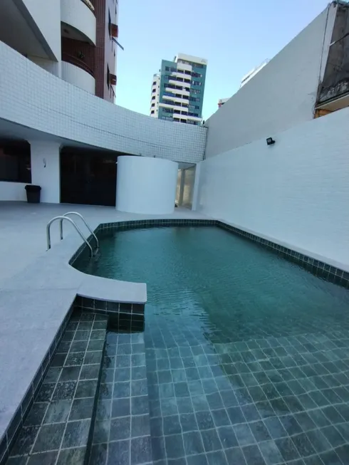 Foto 1 de Apartamento com 2 Quartos à venda, 55m² em Candeias, Jaboatão dos Guararapes