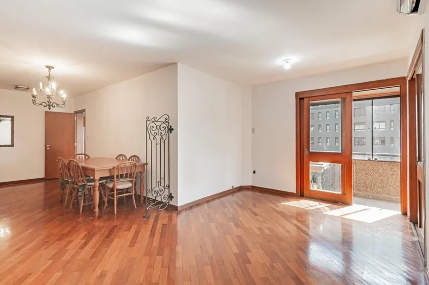 Foto 1 de Apartamento com 3 Quartos à venda, 146m² em Bela Vista, Porto Alegre