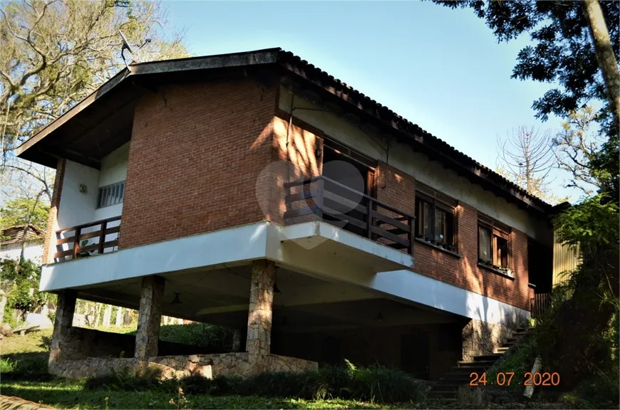 Foto 1 de Casa com 5 Quartos à venda, 450m² em Guarapiranga, São Paulo