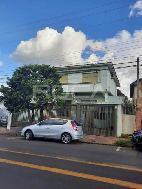 Foto 1 de Sobrado com 3 Quartos à venda, 250m² em Vila Prado, São Carlos