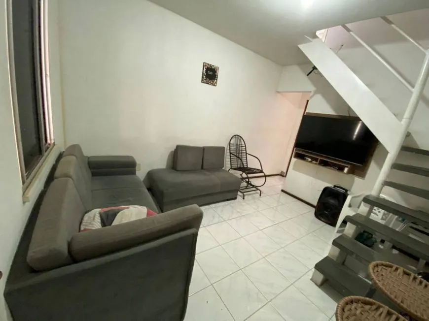 Foto 1 de Casa com 2 Quartos à venda, 95m² em Lobato, Salvador