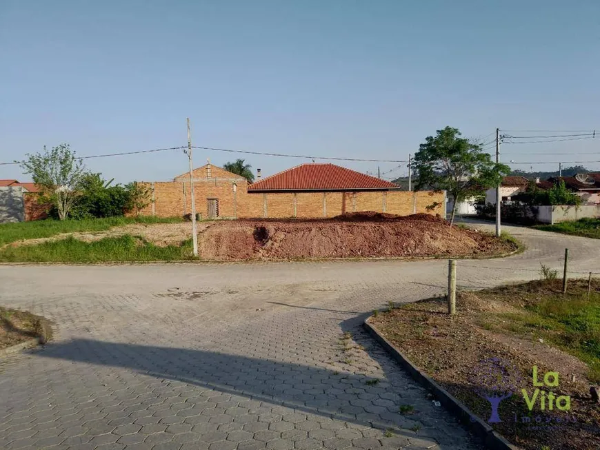 Foto 1 de Lote/Terreno à venda, 401m² em Coloninha, Gaspar