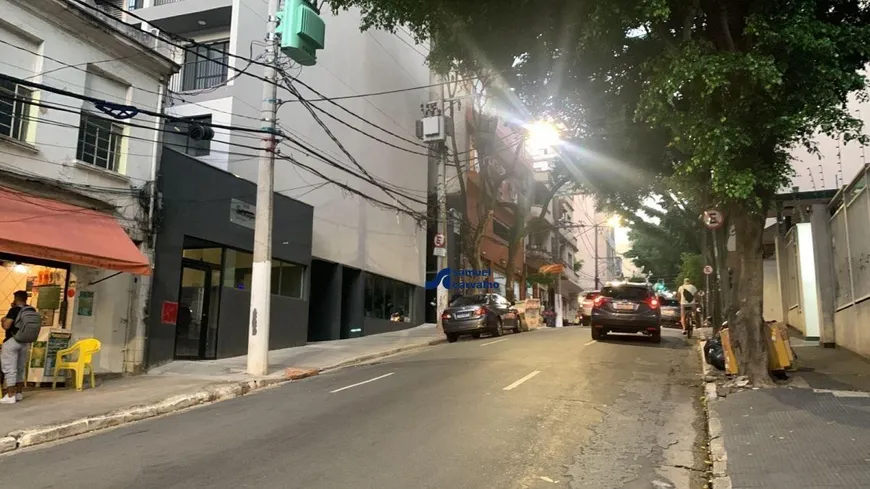 Foto 1 de Ponto Comercial com 1 Quarto à venda, 250m² em Bela Vista, São Paulo