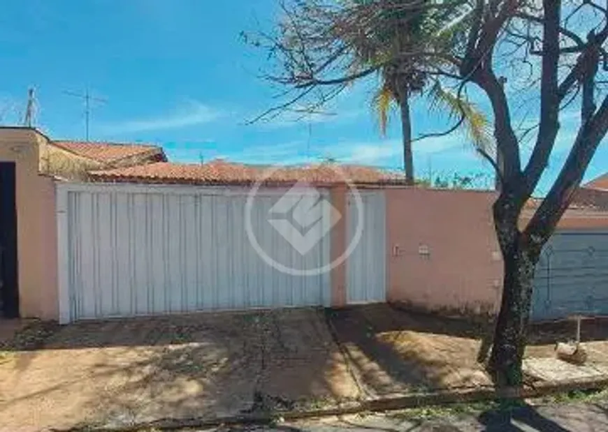 Foto 1 de Casa com 3 Quartos à venda, 180m² em Residencial e Comercial Palmares, Ribeirão Preto