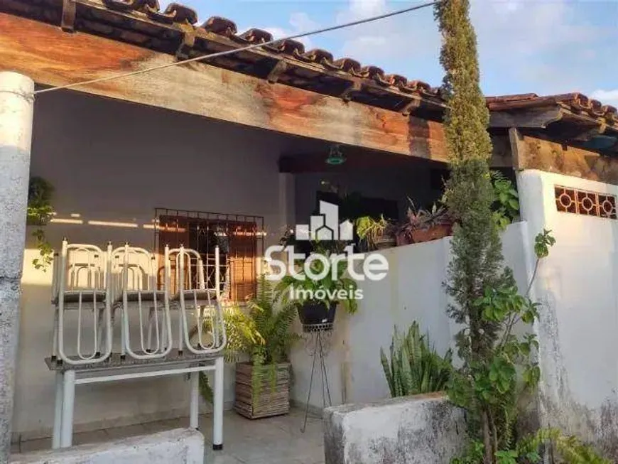 Foto 1 de Casa com 6 Quartos à venda, 200m² em Granada, Uberlândia