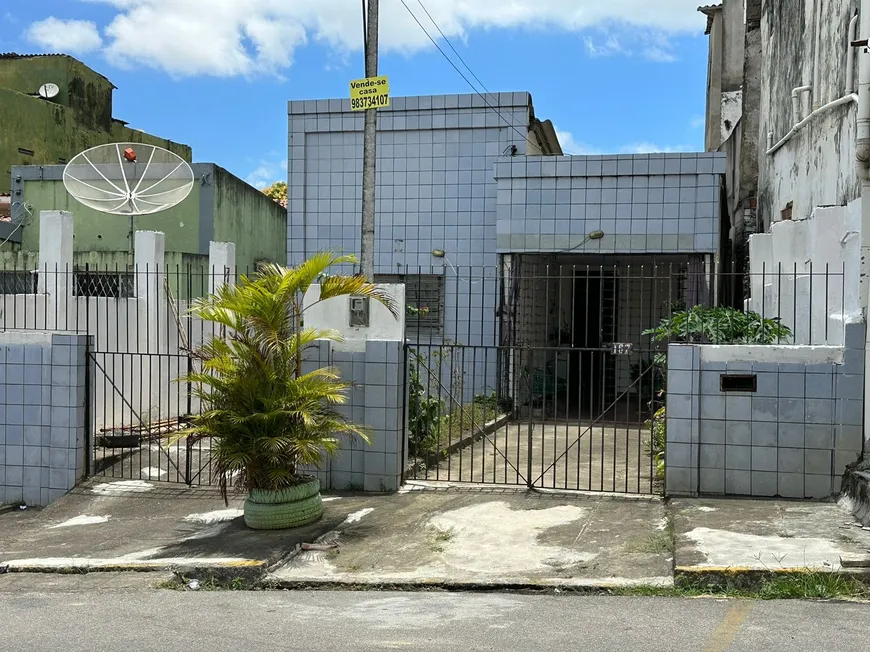 Foto 1 de Casa com 3 Quartos à venda, 110m² em Casa Amarela, Recife