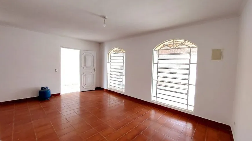 Foto 1 de Casa com 3 Quartos à venda, 160m² em Bosque dos Eucaliptos, São José dos Campos