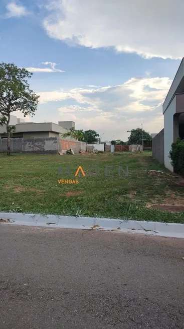 Foto 1 de Lote/Terreno à venda, 416m² em Residencial Goiânia Golfe Clube, Goiânia