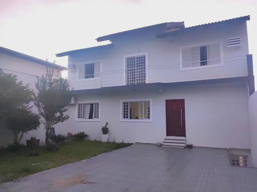 Foto 1 de Casa com 4 Quartos para alugar, 230m² em Santa Cruz, Cuiabá