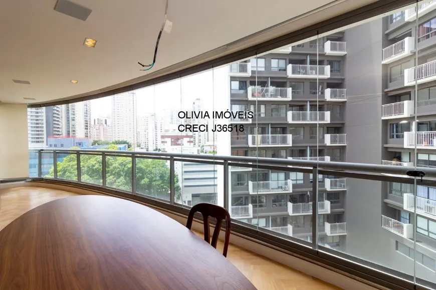 Foto 1 de Apartamento com 2 Quartos à venda, 109m² em Vila Nova Conceição, São Paulo