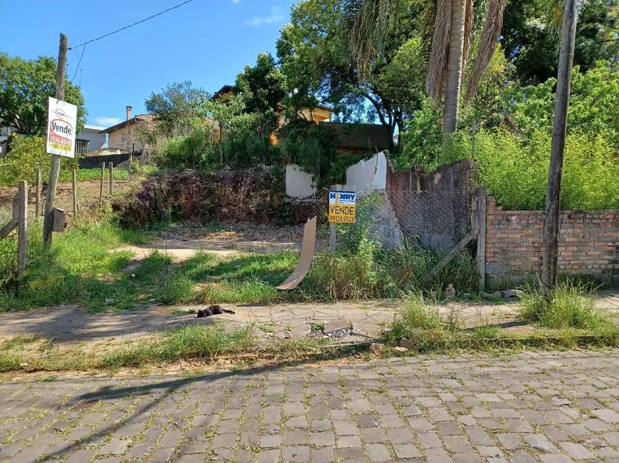 Foto 1 de Lote/Terreno à venda, 330m² em Rio Branco, Caxias do Sul