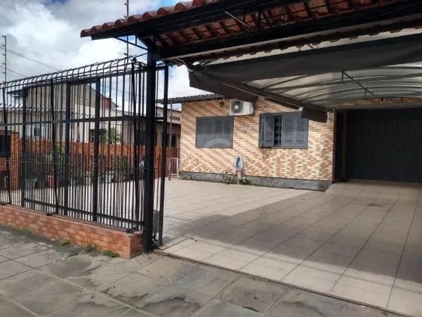 Foto 1 de Casa com 4 Quartos à venda, 299m² em Sarandi, Porto Alegre