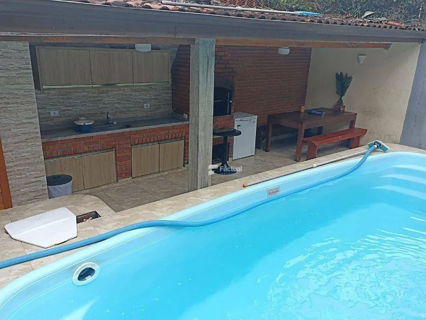Foto 1 de Casa com 3 Quartos à venda, 145m² em Balneário Praia do Pernambuco, Guarujá