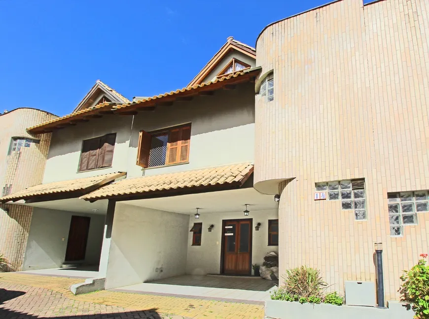 Foto 1 de Casa de Condomínio com 3 Quartos à venda, 180m² em Cristal, Porto Alegre