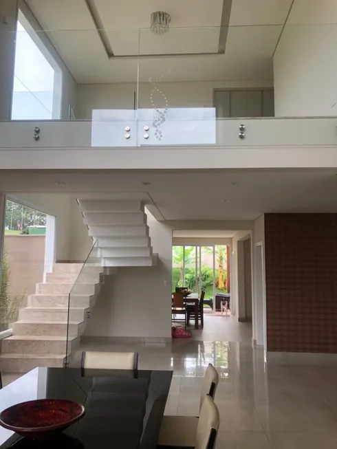 Foto 1 de Casa de Condomínio com 3 Quartos à venda, 320m² em Condomínio Residencial Alphaville I , São José dos Campos